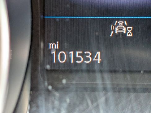 Used 2020 Volkswagen Tiguan SE image 25