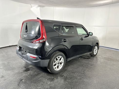 Used 2022 Kia Soul LX w/ Technology Package FWD image 8