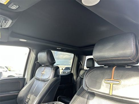 Used 2023 Ford F450 Platinum image 16