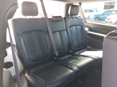 Used 2023 Jeep Wagoneer L Series II image 13