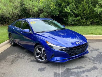 Used 2023 Hyundai Elantra SEL w/ Convenience Package
