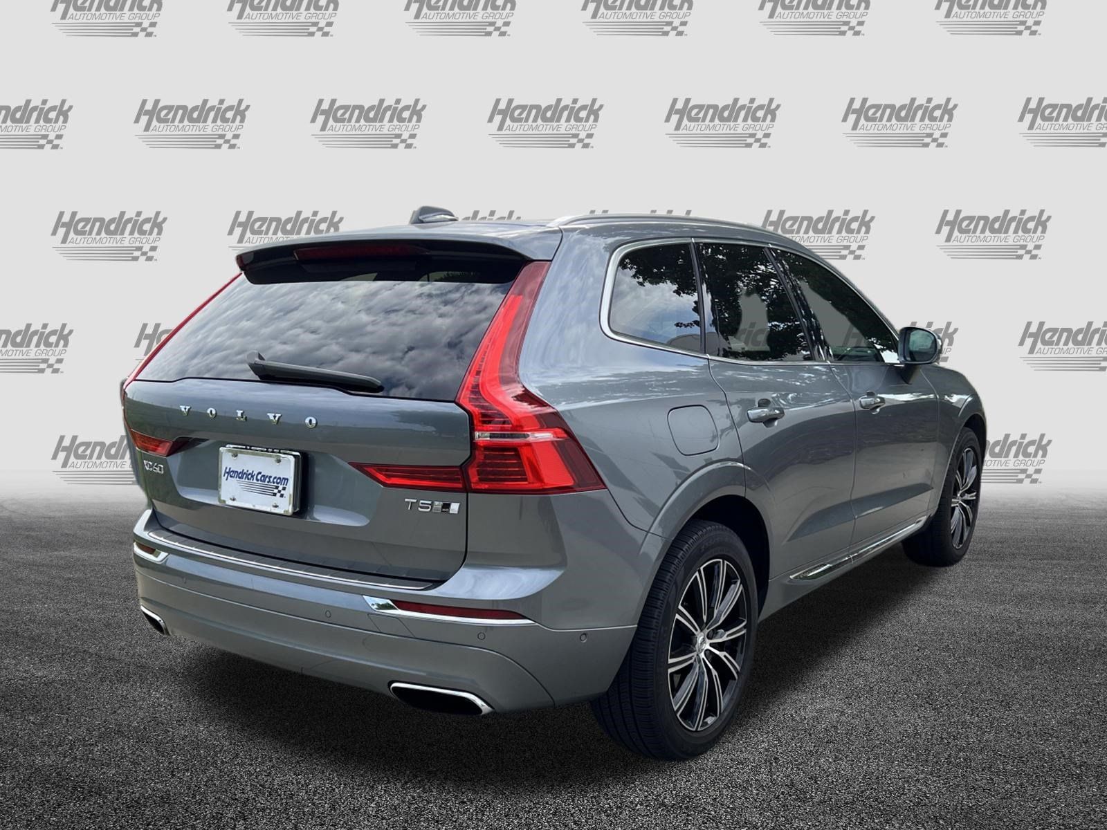 Used 2018 Volvo XC60 T5 Inscription w/ Convenience Package AWD/4WD image 11
