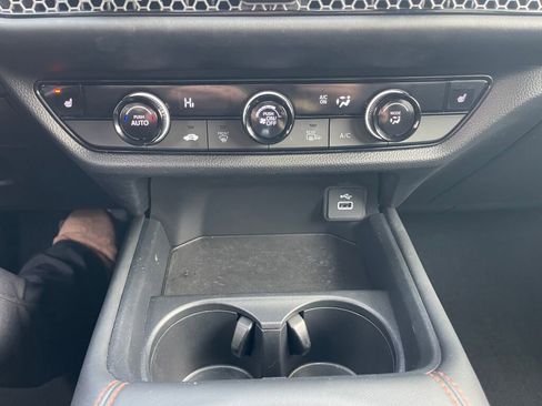 Certified 2024 Honda HR-V Sport image 11