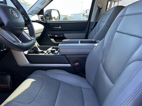 Used 2023 Toyota Tundra Limited image 14