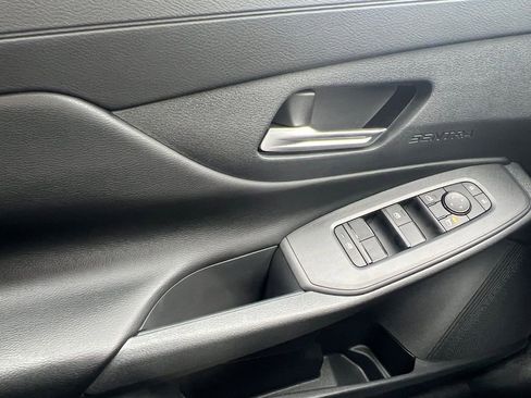 New 2026 Nissan Sentra SV w/ SV Convenience Package FWD image 12