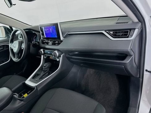 Certified 2025 Toyota RAV4 XLE image 29