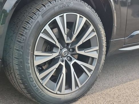 Used 2021 Volvo XC90 T6 Momentum AWD/4WD image 24