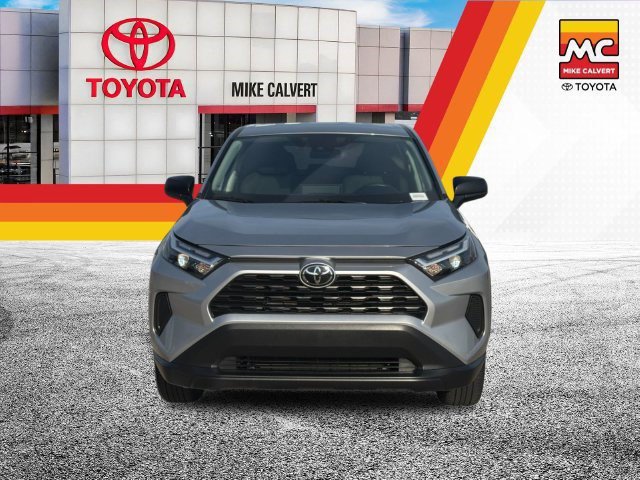 Certified 2025 Toyota RAV4 LE FWD image 8