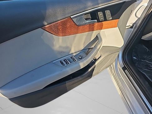 Used 2023 Audi A4 2.0T Premium w/ Convenience Package image 17