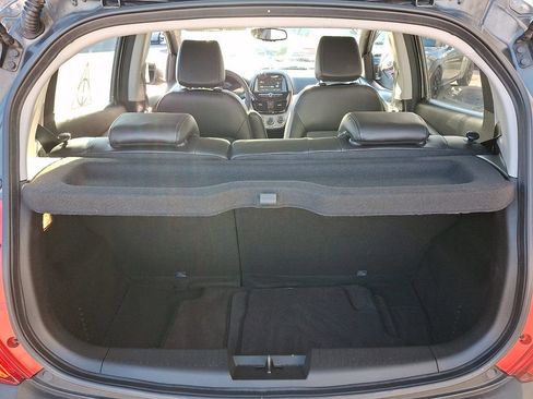 Used 2017 Chevrolet Spark ACTIV image 28