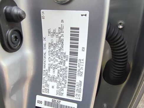 Used 2014 Toyota Tundra Limited w/ Limited Premium Package image 37