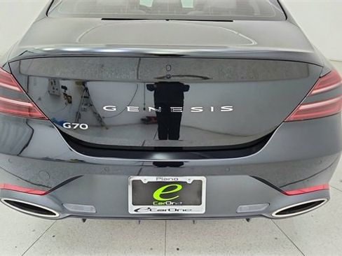 Used 2025 Genesis G70 2.5T w/ Sport Prestige Package image 11