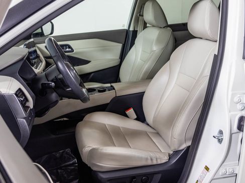 Used 2023 Nissan Rogue SL w/ SL Premium Package image 23