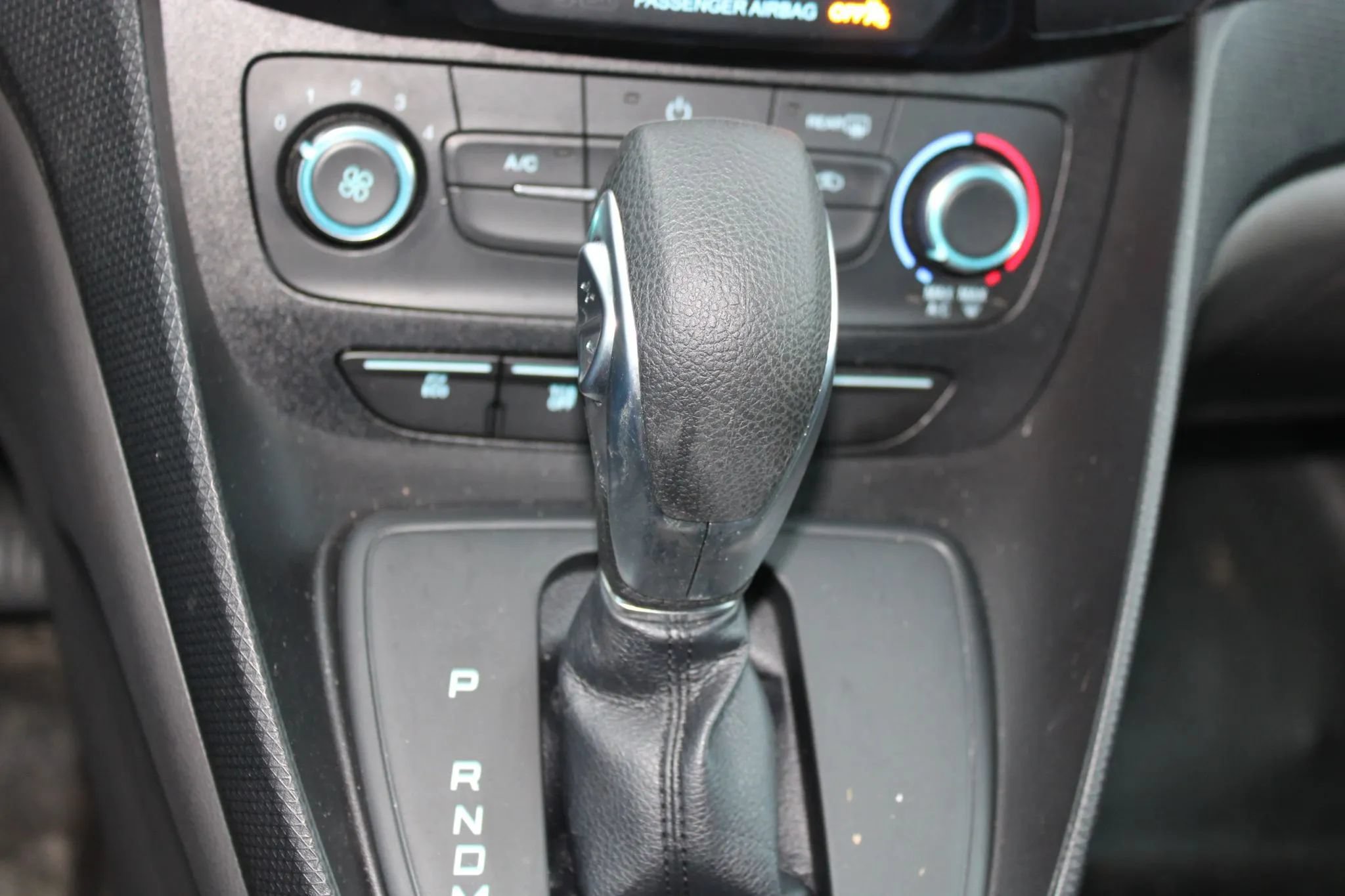 Used 2019 Ford Transit Connect XL FWD image 25