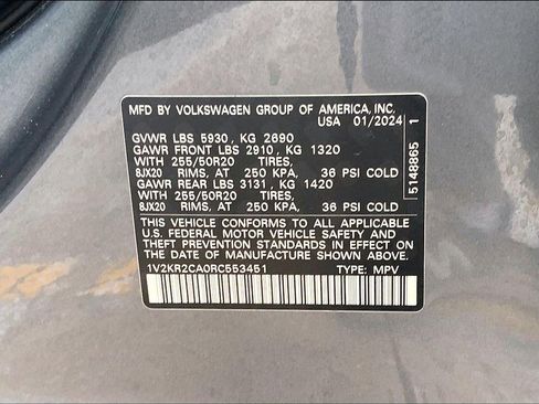 Used 2024 Volkswagen Atlas SE image 32