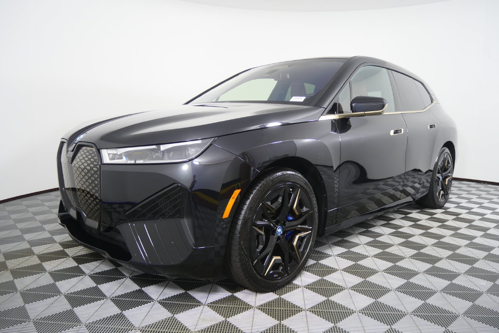 Used 2024 BMW iX M60 AWD/4WD image 8