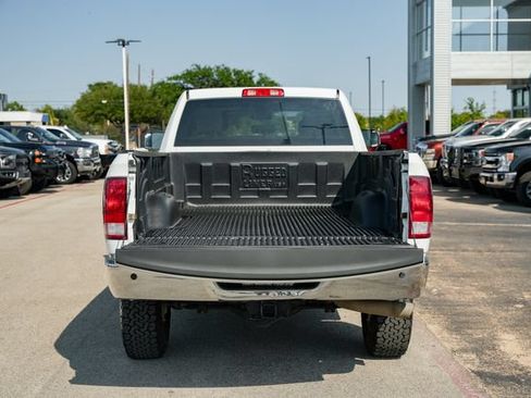 Used 2018 RAM 2500 Tradesman w/ Chrome Appearance Group AWD/4WD image 10
