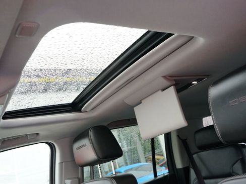 Used 2016 GMC Yukon XL Denali w/ Open Road Package image 16