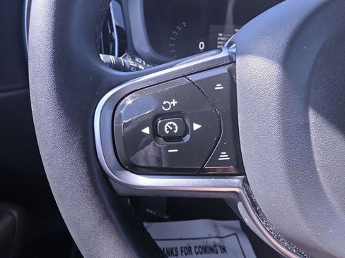 Used 2023 Volvo XC60 B5 Plus w/ Protection Package Premier image 19