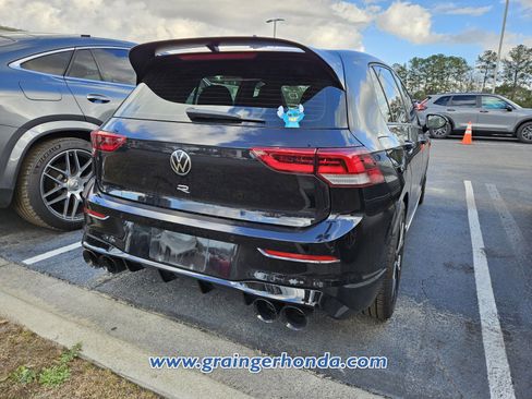 Used 2024 Volkswagen Golf R image 7