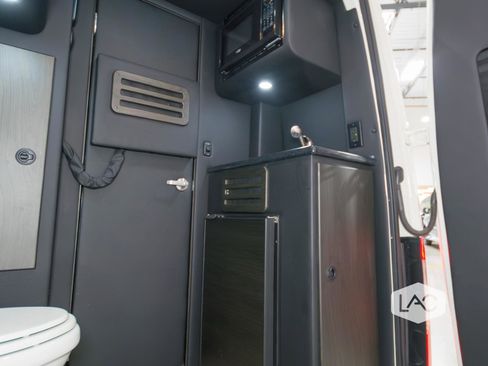 Used 2022 Mercedes-Benz Sprinter 3500 image 14