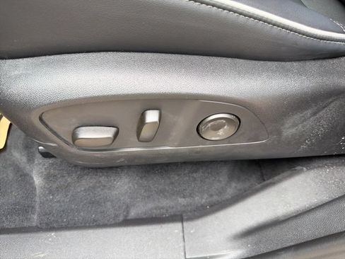 Used 2026 Buick Enclave Preferred AWD/4WD image 12