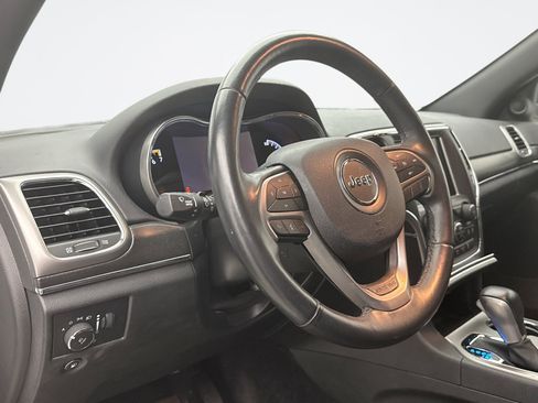 Used 2018 Jeep Grand Cherokee Limited AWD/4WD image 7