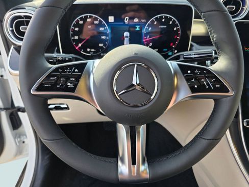 Used 2026 Mercedes-Benz GLC 300 4MATIC image 14