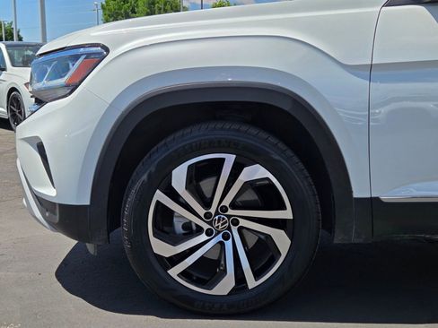 Used 2023 Volkswagen Atlas SEL AWD/4WD image 5