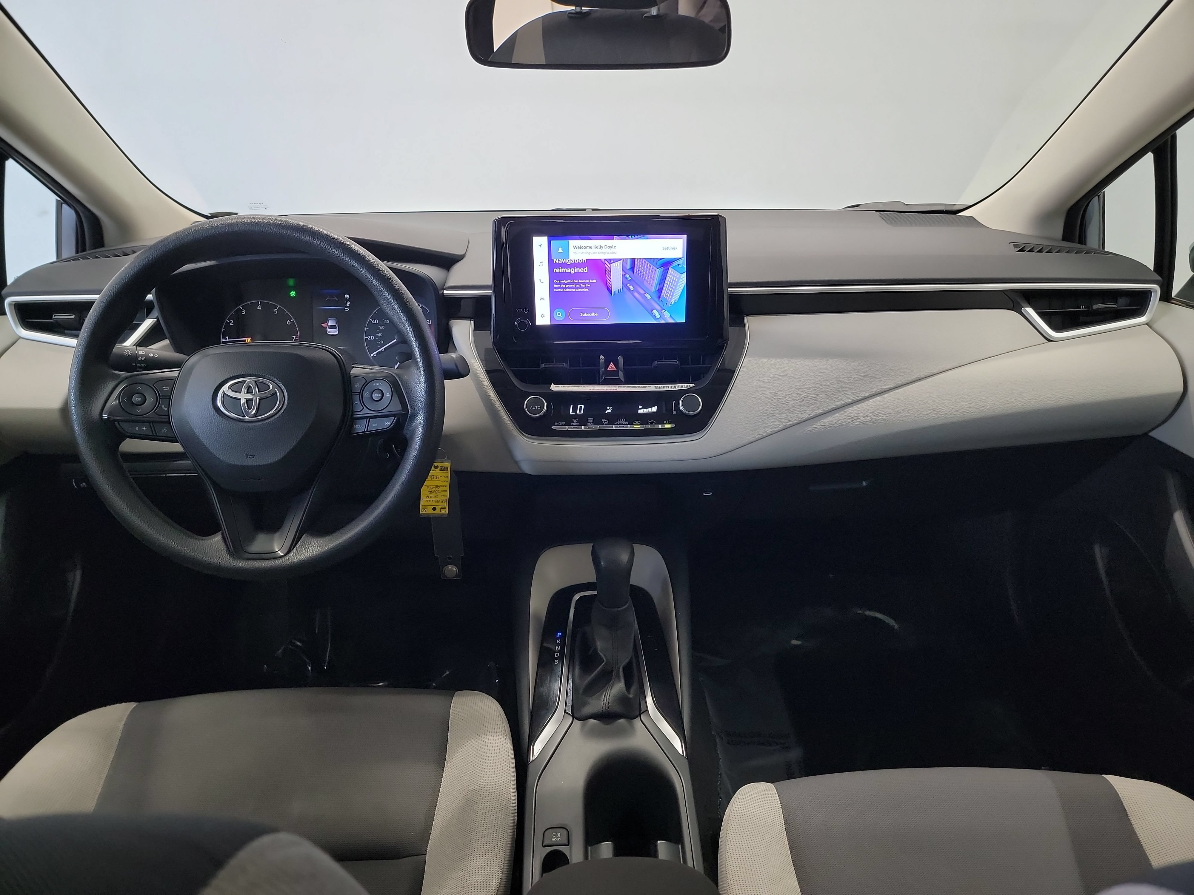 Used 2024 Toyota Corolla LE FWD image 18