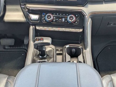 Used 2023 GMC Sierra 1500 AT4 w/ AT4 Premium Package AWD/4WD image 18