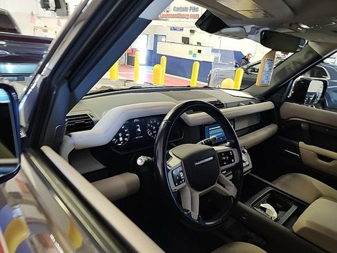 Used 2020 Land Rover Defender 110 S image 13