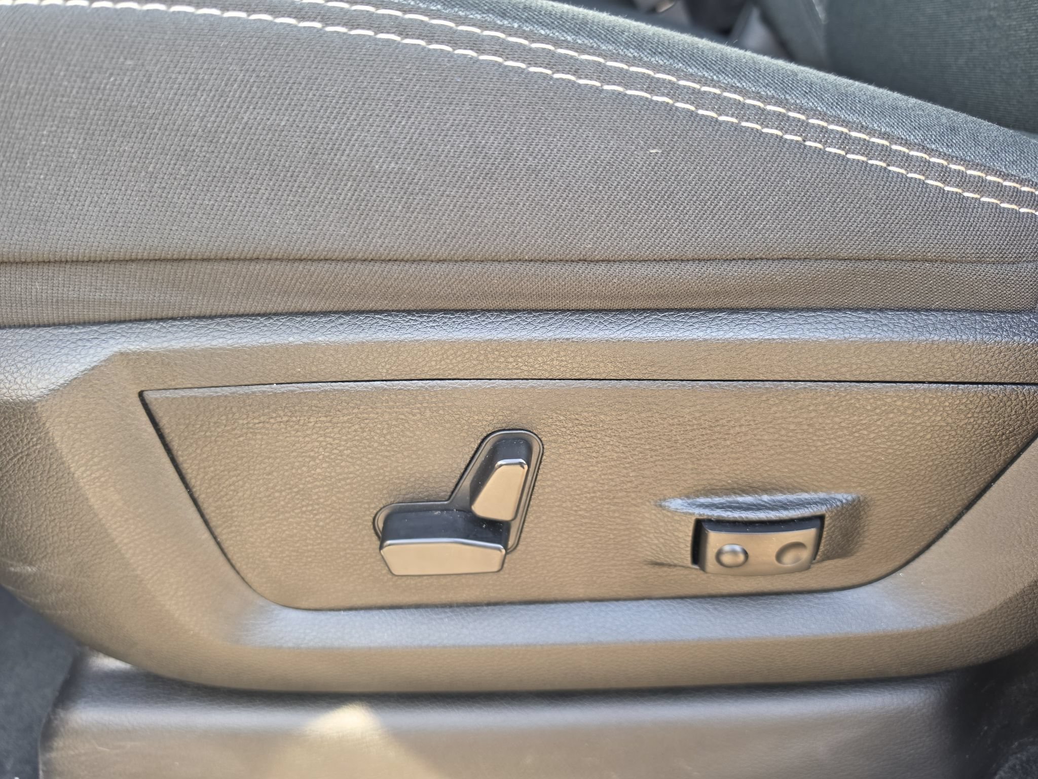 Used 2025 RAM 2500 Big Horn AWD/4WD image 13