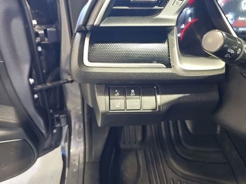 Used 2019 Honda Civic Sport image 8