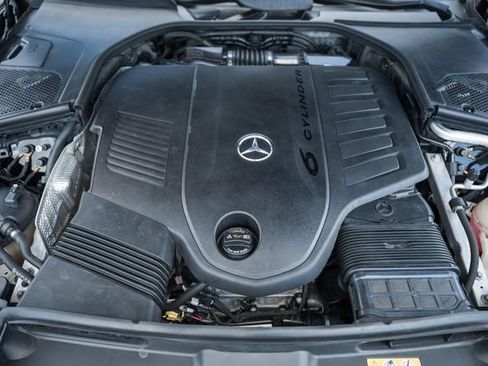 Certified 2022 Mercedes-Benz S 500 4MATIC w/ AMG Line Package image 15