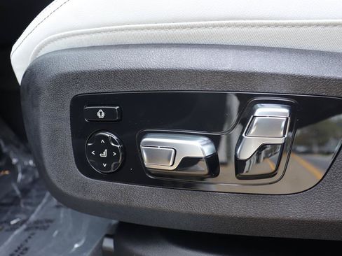 New 2026 BMW X5 xDrive40i w/ Climate Comfort Package AWD/4WD image 28