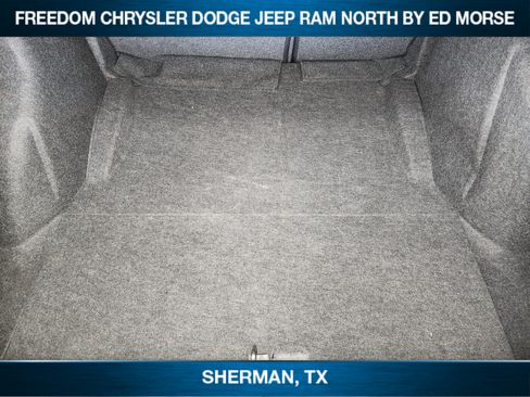 Used 2022 Dodge Challenger SXT RWD image 21