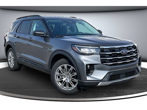 New 2026 Ford Explorer Active w/ Active Comfort Package AWD/4WD image 2