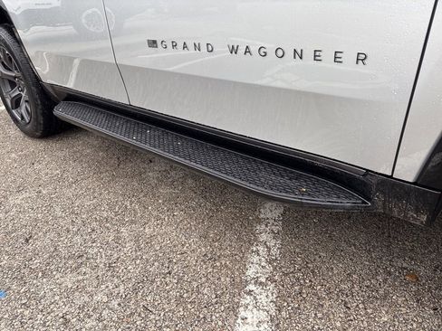 New 2026 Jeep Grand Wagoneer Limited AWD/4WD image 3