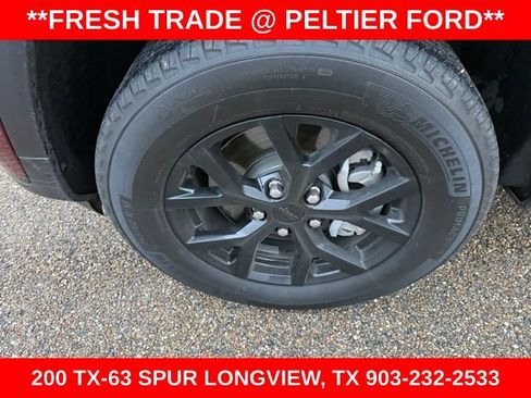 Used 2025 Jeep Grand Cherokee L Altitude RWD image 4