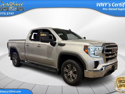 Used 2021 GMC Sierra 1500 SLE w/ Max Trailering Package AWD/4WD image 3