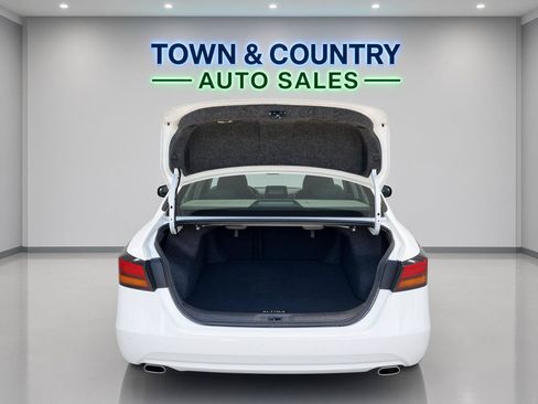 Used 2024 Nissan Altima 2.5 SR FWD image 5