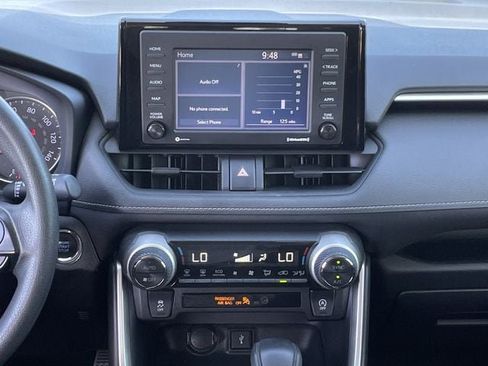 Used 2020 Toyota RAV4 XLE FWD image 16