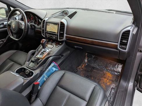 Used 2012 Porsche Cayenne image 22