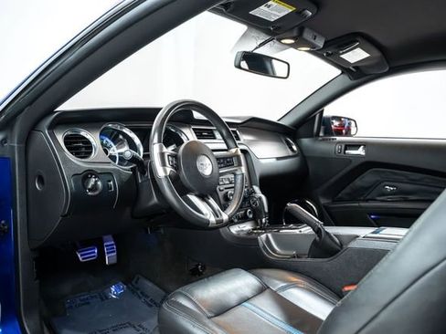 Used 2013 Ford Mustang GT Premium RWD image 16