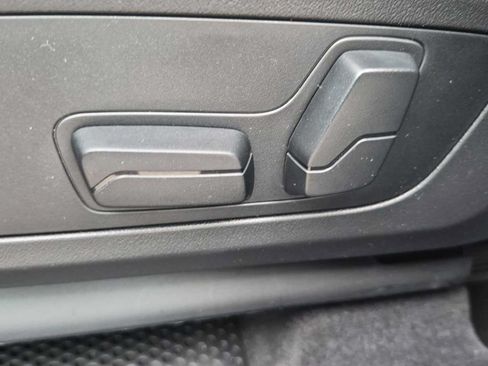 New 2026 BMW X1 xDrive28i AWD/4WD image 16