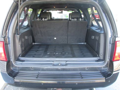 Used 2015 Ford Expedition EL Platinum image 9