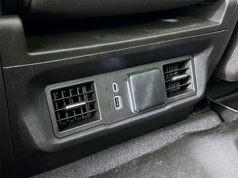 Used 2023 Chevrolet Silverado 1500 LT image 25