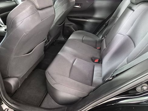 Used 2021 Toyota Venza LE AWD/4WD image 25