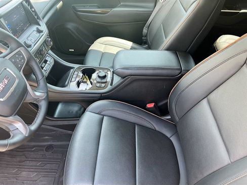 Used 2023 GMC Acadia AT4 w/ Technology Package AWD/4WD image 21